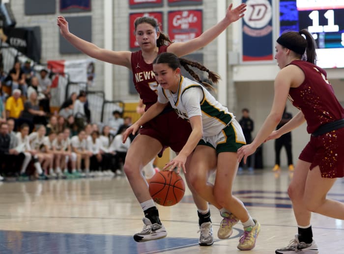 Cardinal Newman girls BB 61, San Ramon Valley 55 NCS Open championship by Dennis Lee 2-24-24022420245 (1)